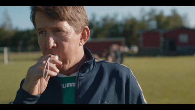 Video Reference: Forehead, Nose, Chin, Jaw, Gesture, Sky, Flash photography, Happy, Grass, Fun