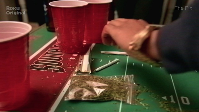 Video Reference: Finger, Tints and shades, Cylinder, Table, Nail, Metal, Magenta, Paint, Plastic, Recreation