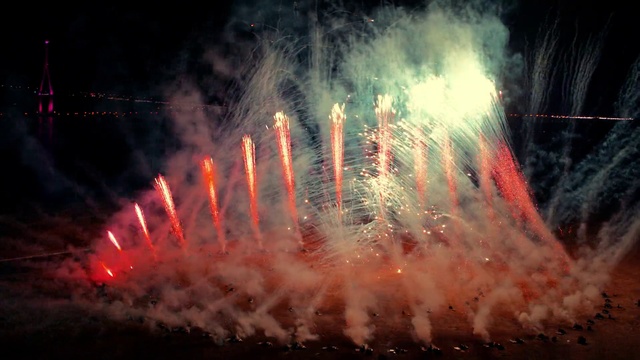 Video Reference: Fireworks, Pollution, Atmospheric phenomenon, Smoke, Midnight, Gas, Recreation, Holiday, Event, Darkness