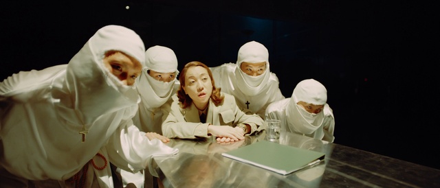 Video Reference: Table, Human body, Sleeve, Gesture, Headgear, Event, Tableware, Fun, Landscape, Happy