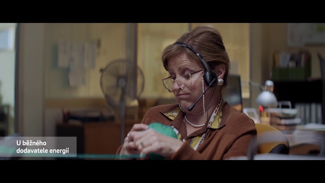 Video Reference: Vision care, Eyelash, Hearing, Flash photography, Eyewear, Street fashion, Necklace, Fashion design, Jewellery, Event