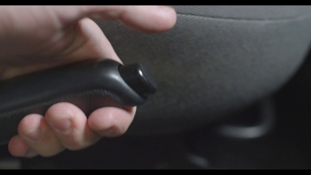 Video Reference: Gesture, Finger, Thumb, Wrist, Nail, Tool, Auto part, Human leg, Personal protective equipment, Fashion accessory