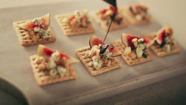 Video Reference: Food, Ingredient, Recipe, Cuisine, Dish, Baked goods, Finger food, Sweetness, Platter, Tableware