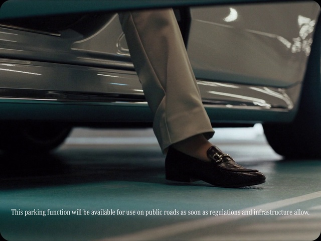 Video Reference: Car, Vehicle, Hood, Automotive lighting, Dress, Automotive design, Basic pump, Window, Street fashion, Automotive tire