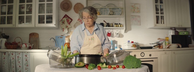 Video Reference: Glasses, Countertop, Tableware, Food, Kitchen, Recipe, Natural foods, Cooking, Window, Tap