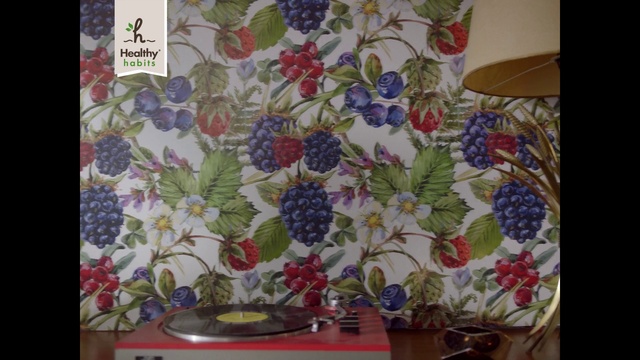 Video Reference: Plant, Leaf, Purple, Textile, Creative arts, Rectangle, Tablecloth, Wood, Tableware, Wall