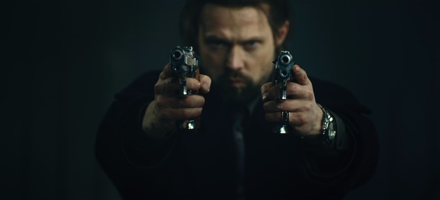 Video Reference: Hand, Flash photography, Gesture, Music artist, Finger, Beard, Facial hair, Entertainment, Audio equipment, Alcohol