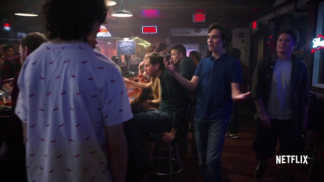 Video Reference: Purple, Entertainment, Interaction, Flash photography, Chair, Event, Crowd, T-shirt, Fun, Magenta