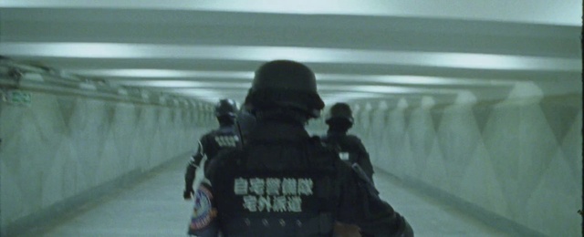 Video Reference: Sleeve, Atmospheric phenomenon, Travel, Personal protective equipment, Fun, Darkness, Shadow, Recreation, Font, Pedestrian