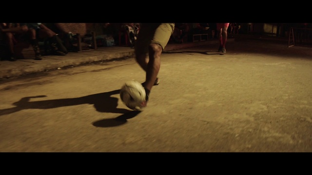 Video Reference: Leg, Flash photography, Knee, Athletic dance move, Street stunts, Sportswear, Dance, Performing arts, Thigh, Entertainment