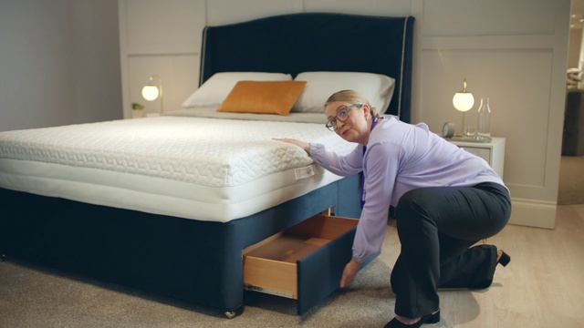 Video Reference: Comfort, Wood, Floor, Bed frame, Hardwood, Flooring, Lamp, Linens, Rectangle, Bedding