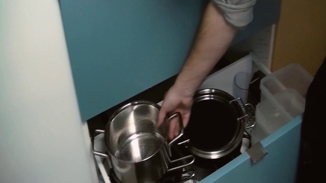 Video Reference: Tableware, Kitchen appliance, Drinkware, Countertop, Tap, Kitchen, Cooking, Cookware and bakeware, Gas, Serveware