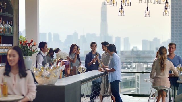 Video Reference: Clothing, Outerwear, Coat, Morning, Suit, Event, Tower block, Travel, Leisure, White-collar worker