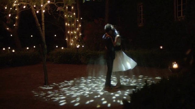 Video Reference: Flash photography, Dance, Entertainment, Midnight, Performing arts, Flooring, Event, Darkness, Fun, Performance art