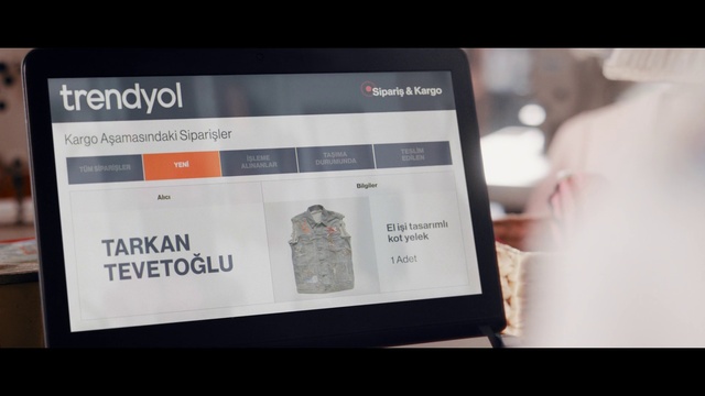 Video Reference: Font, Gadget, Display device, Multimedia, Computer, Event, Advertising, Brand, Personal computer, Signage