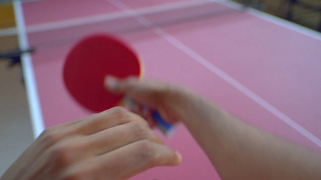 Video Reference: Gesture, Finger, Nail, Wood, Material property, Thumb, Magenta, Wrist, Indoor games and sports, Recreation