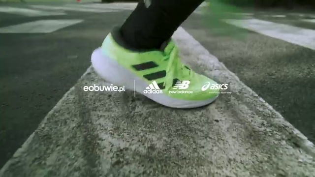 Video Reference: Leg, Road surface, Outdoor shoe, Walking shoe, Asphalt, Grey, Grass, Thigh, Flooring, Knee