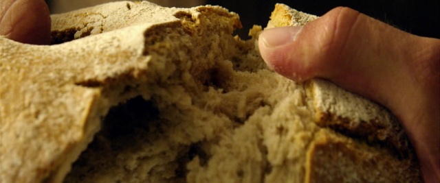 Video Reference: Food, Tableware, Ingredient, Recipe, Fast food, Baked goods, Gluten, Cooking, Produce, Cuisine