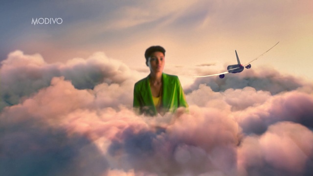 Video Reference: Cloud, Sky, Atmosphere, Aircraft, Flash photography, People in nature, Gesture, Sunlight, Happy, Atmospheric phenomenon