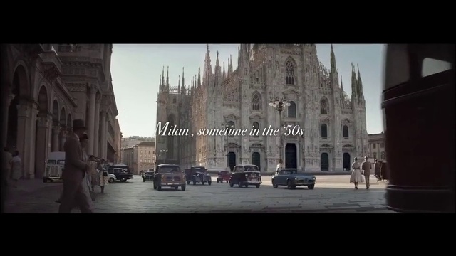 Video Reference: Sky, Car, Building, Vehicle, Window, City, Facade, Morning, Tints and shades, Travel