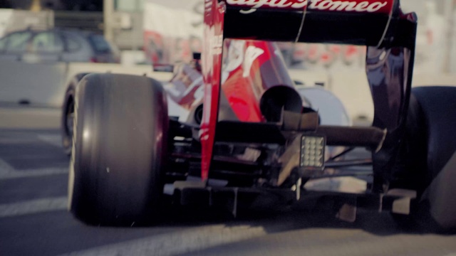 Video Reference: Tire, Wheel, Vehicle, Automotive tire, Motor vehicle, Car, Automotive design, Tread, Synthetic rubber, Automotive exterior