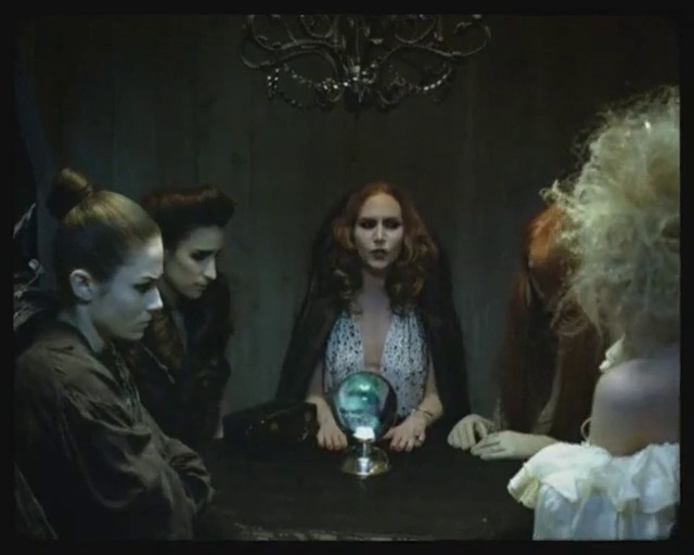 Video Reference: Flash photography, Fun, Art, Event, Darkness, Room, Entertainment, Visual arts, Glass, Tableware