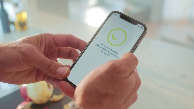 Video Reference: Hand, Communication Device, Finger, Gesture, Thumb, Mobile phone, Telephony, Gadget, Portable communications device, Font