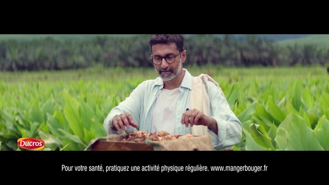 Video Reference: Plant, People in nature, Farmer, Flash photography, Happy, Natural foods, Agriculture, Grass, People, Farmworker