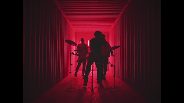 Video Reference: Flash photography, Lighting, Musical instrument, Magenta, Performing arts, Microphone, Microphone stand, Music, Entertainment, Art
