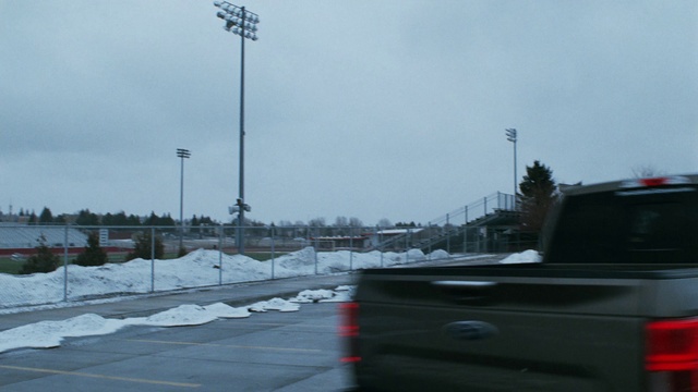 Video Reference: Sky, Automotive tail & brake light, Automotive tire, Street light, Vehicle, Automotive lighting, Car, Asphalt, Road surface, Motor vehicle