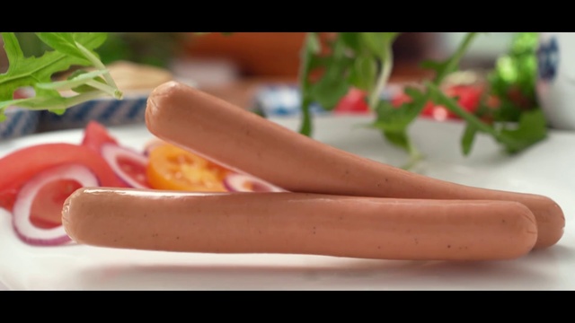 Video Reference: Food, Ingredient, Recipe, Plant, Cuisine, Dish, Natural foods, Flower, Morteau sausage, Leaf vegetable