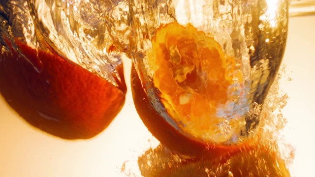 Video Reference: Food, Rangpur, Amber, Liquid, Ingredient, Plant, Fruit, Clementine, Orange, Cuisine