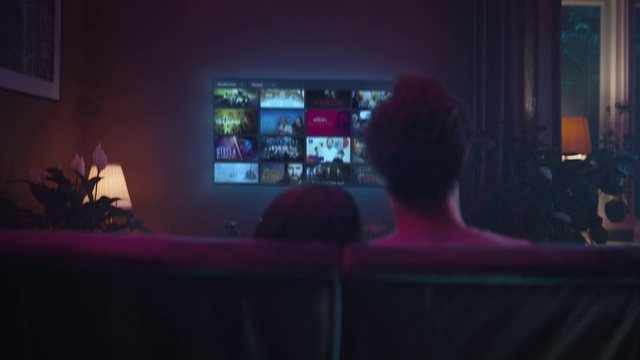 Video Reference: Purple, Entertainment, Television set, Flat panel display, Display device, Magenta, Technology, Electronic device, Projection screen, Event