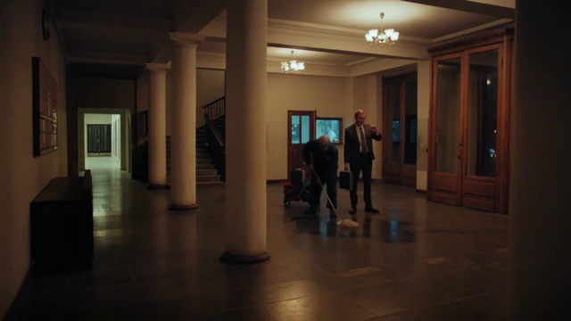 Video Reference: Interior design, Flooring, Metropolitan area, Event, Hall, City, Cleanliness, Building, Darkness, Ceiling