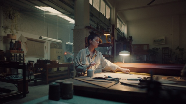 Video Reference: Table, Desk, Engineering, Science, Job, Service, Room, Employment, Machine, Fashion design