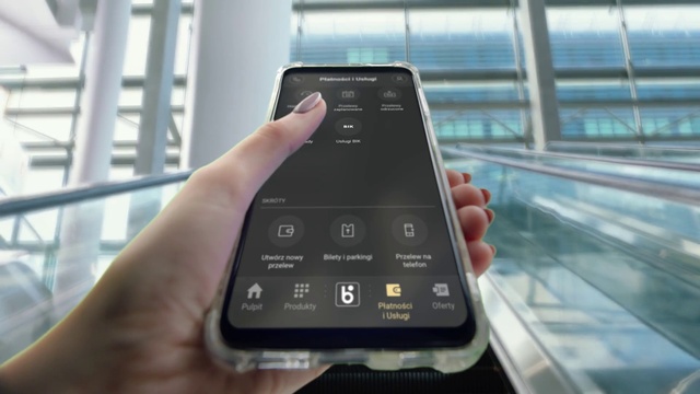 Video Reference: Mobile phone, Telephony, Mobile device, Communication Device, Portable communications device, Gesture, Finger, Gadget, Audio equipment, Smartphone