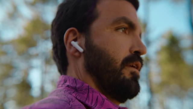 Video Reference: Forehead, Nose, Lip, Eyebrow, Beard, Ear, Jaw, Temple, Happy, Eyelash