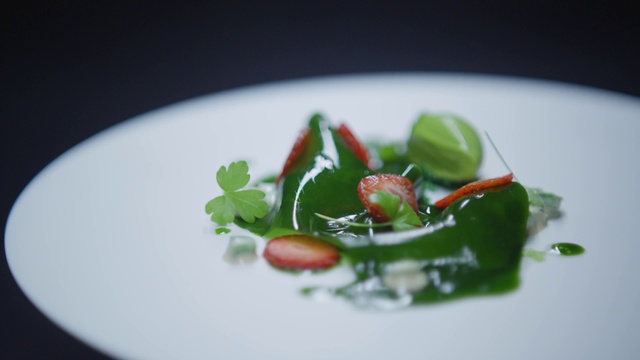 Video Reference: Food, Tableware, Dishware, Plant, Recipe, Plate, Salad, Ingredient, Natural foods, Plum tomato