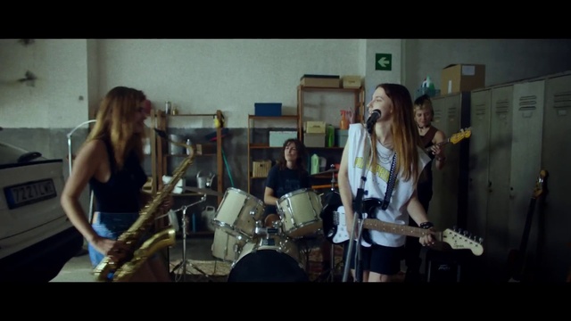 Video Reference: Membranophone, Musical instrument, Drum, Musician, Idiophone, Music, Cymbal, Entertainment, Band plays, Drumhead