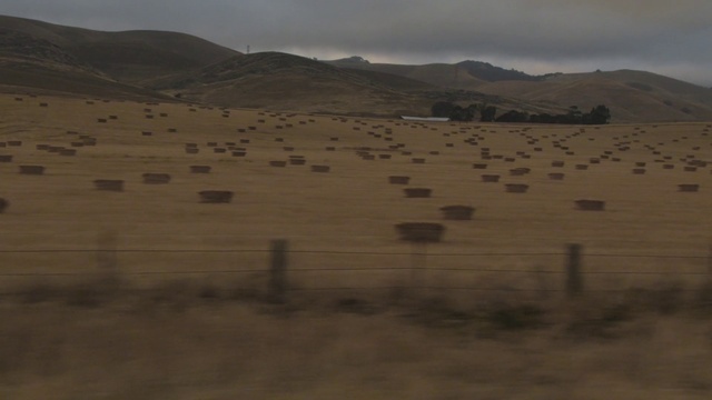 Video Reference: Sky, Cloud, Plant, Mountain, Terrain, Plain, Grassland, Horizon, Grass, Landscape