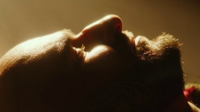 Video Reference: Head, Hand, Cloud, Leg, Sky, Human body, Plant, Gesture, Finger, Elbow