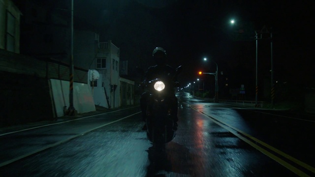 Video Reference: Automotive lighting, Street light, Tire, Automotive tire, Asphalt, Road surface, Headlamp, Electricity, Flash photography, Lens flare