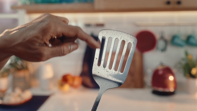 Video Reference: Hand, Tableware, Kitchen utensil, Cutlery, Gesture, Fork, Recipe, Finger, Ingredient, Nail