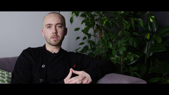 Video Reference: Forehead, Cheek, Plant, Flash photography, Jaw, Sleeve, Gesture, Darkness, Event, Sitting