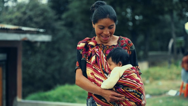 Video Reference: Face, Smile, People in nature, Plant, Flash photography, Happy, Gesture, Tree, Leisure, Grass