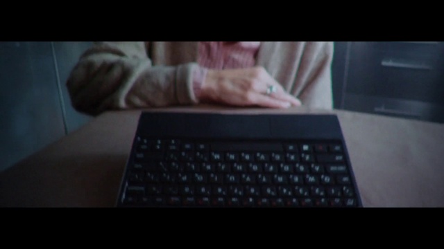 Video Reference: Hand, Cloud, Personal computer, Computer, Space bar, Computer keyboard, Input device, Peripheral, Netbook, Gesture