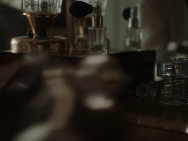 Video Reference: Fluid, Gas, Machine, Kitchen appliance, Audio equipment, Office equipment, Metal, Liquid, Titanium, Home appliance