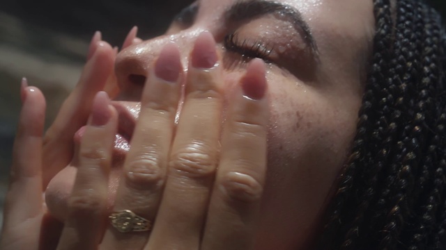 Video Reference: Nose, Skin, Head, Lip, Mouth, Eyelash, Human body, Jaw, Finger, Gesture