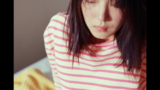 Video Reference: Face, Forehead, Hair, Nose, Cheek, Skin, Head, Lip, Chin, Hairstyle