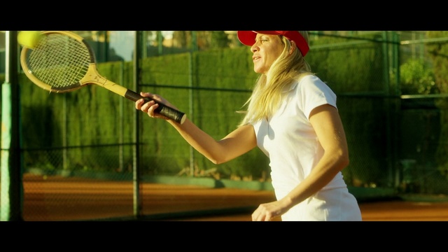 Video Reference: Strings, Sports equipment, People in nature, Microphone, Plant, Flash photography, Happy, Gesture, Racket, Racquet sport